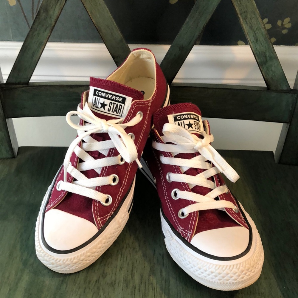 Converse sneakers - women’s 5.5